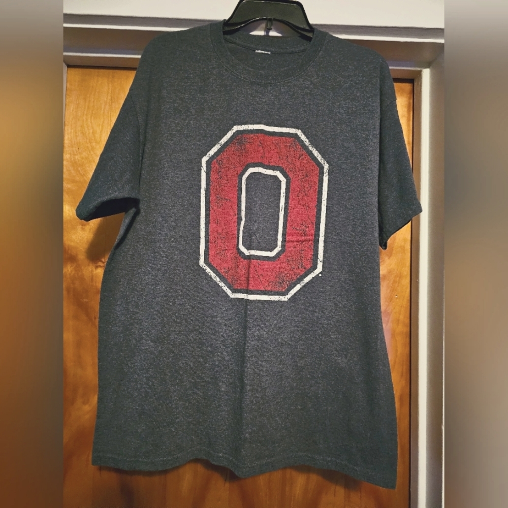 Mens block "O" Ohio State Buckeyes heather gray tshirt